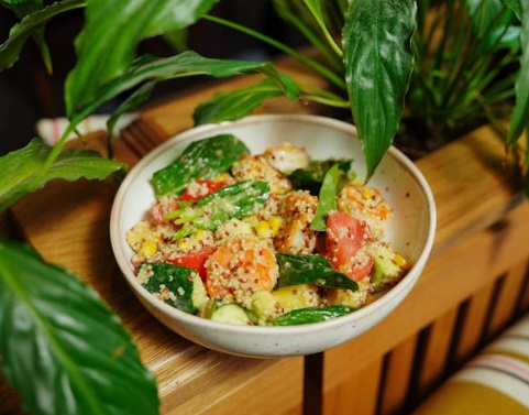 Mediterranean Quinoa Bowl